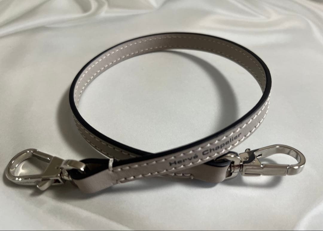 未使用に近い★エルベシャプリエ レザーストラップM 1661L マスティック