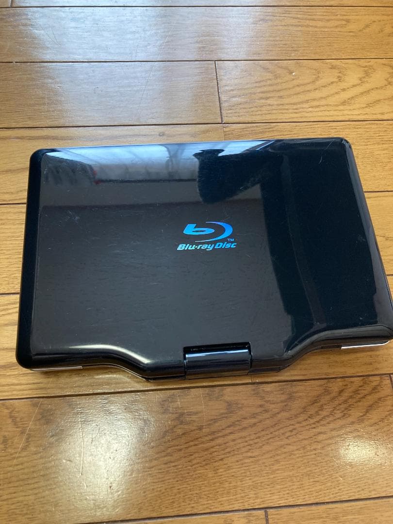 AVOX 10インチポータブルBDプレーヤー APBD-1080HK