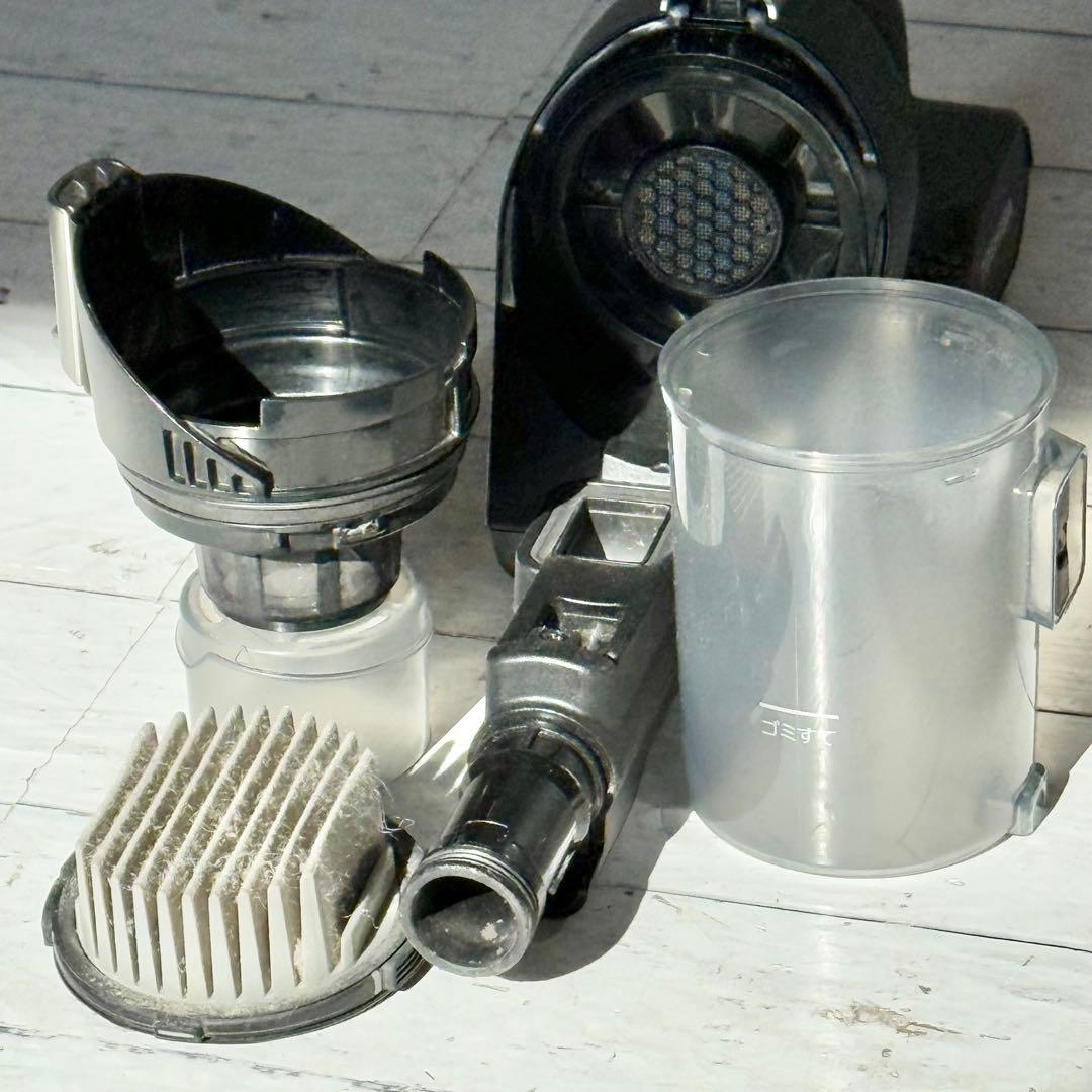 2022年製 東芝「トルネオ・コードレス」スティッククリーナー