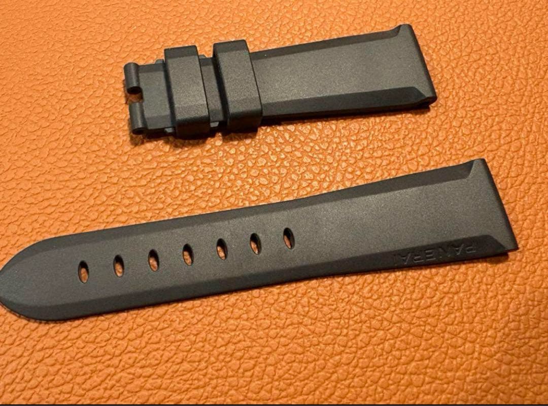 【未使用】パネライ ルミノールドゥエ　42m用 純正 ラバーベルト