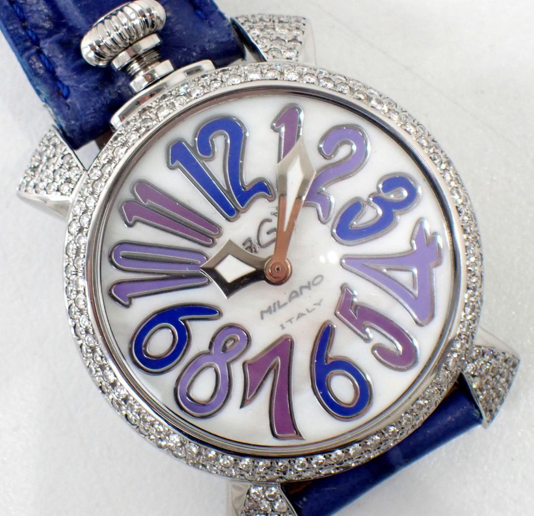 ガガミラノ マニュアーレ ダイヤ付き シェル文字盤 時計 クオーツ 40mm