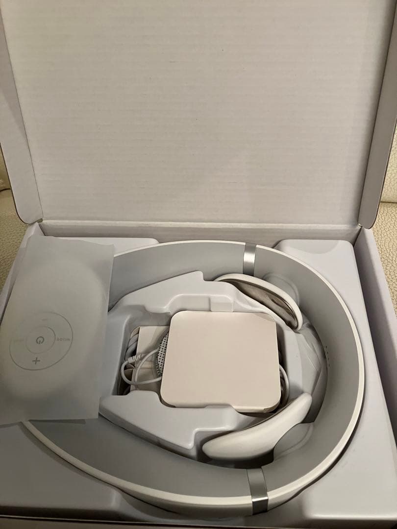 ボディ・フェイスケア EMS HEAT MASSAGER