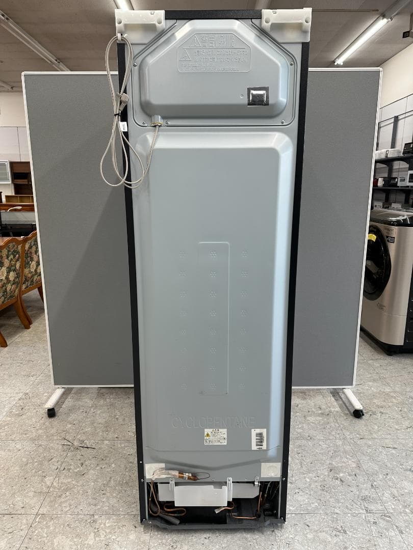 HITACHI　冷蔵庫　R-V32SV　315L　2023年製