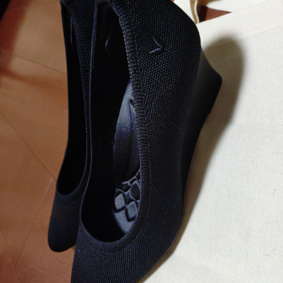 VIVAIA ブラック フラットシューズ