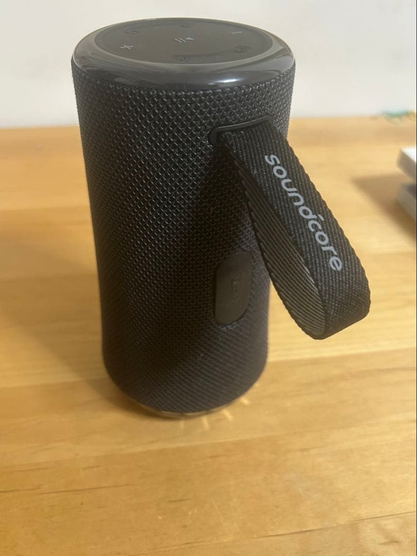 ヘッドホンスピーカーアンカー