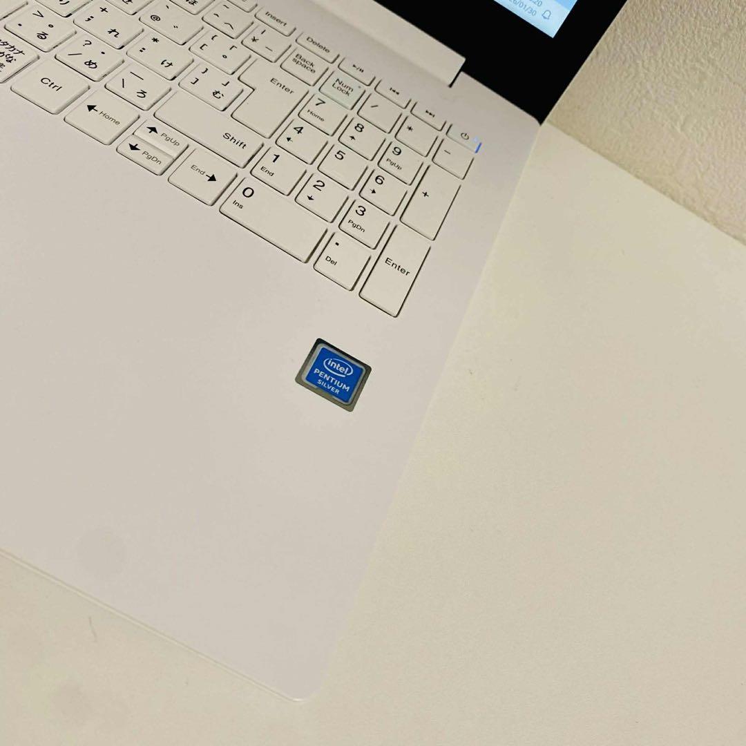 Y92 NECノートパソコンSSDメモリ8G高速 Windows11オフィス付き