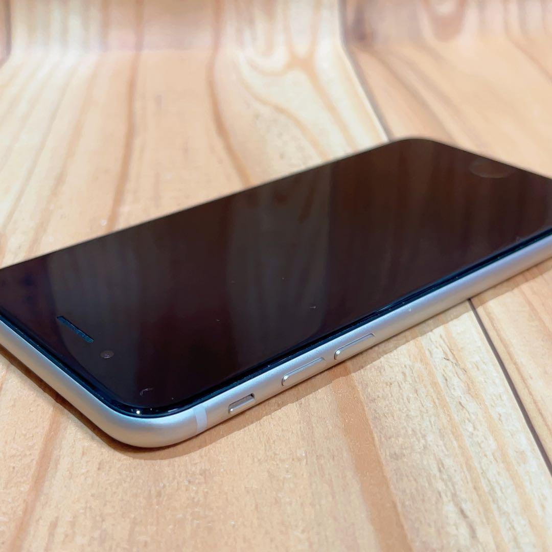 訳あり SIMフリー 本体 iPhone SE3 64GB スターライト 591