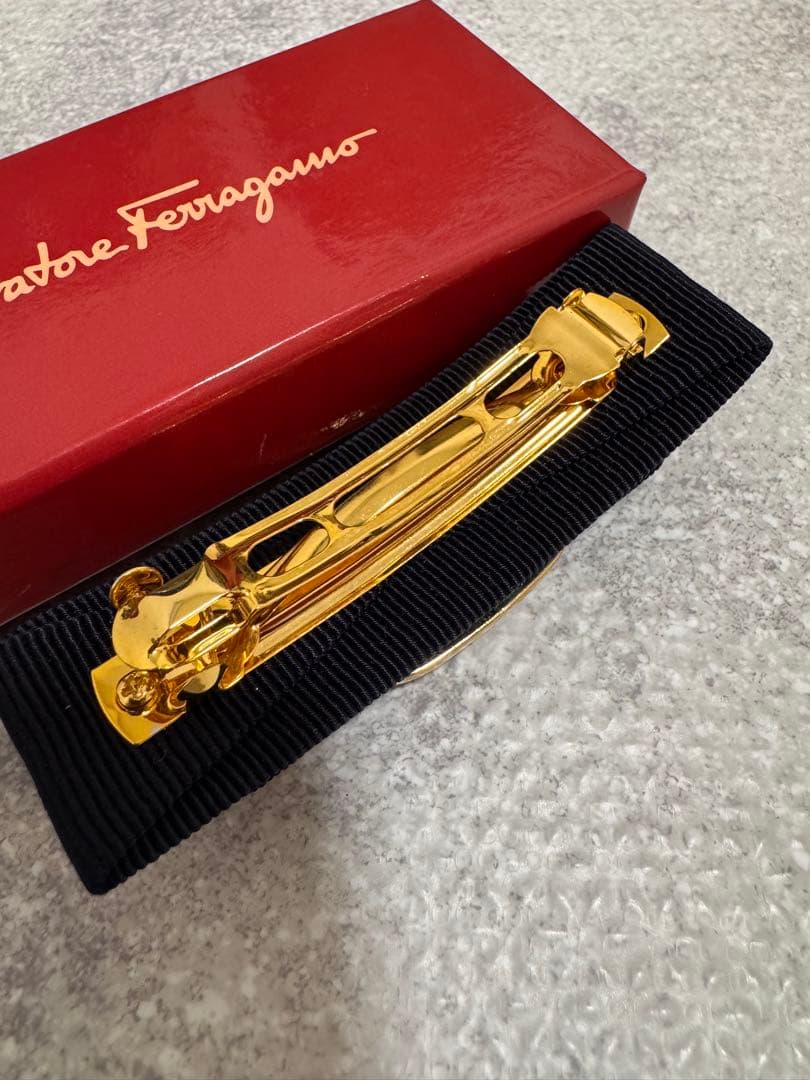 Salvatore Ferragamo フェラガモ リボン　バレッタ　値下げ可