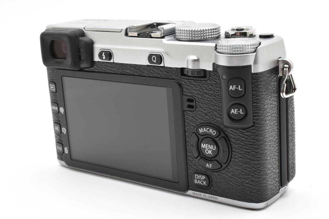 超美品 富士フイルム X-E2 ミラーレス デジタルカメラボディ シルバー