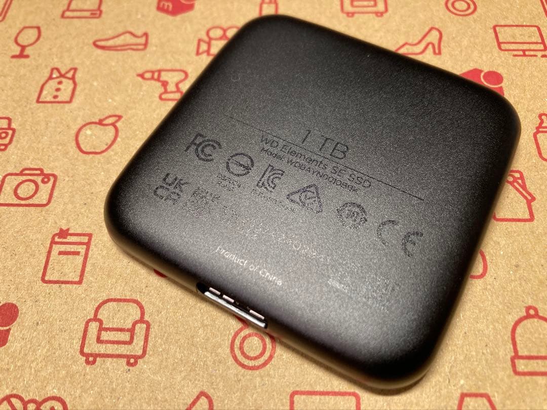 外付けハードディスク・ドライブ WesternDigital 1TBSSD WDBAYN0010BBK-WESN