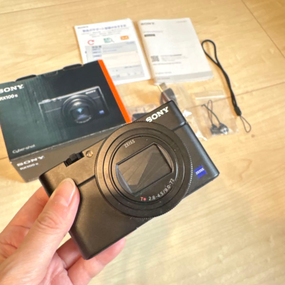【動作確認済】ソニーSONY rx100m6 箱付き デジカメ　RX100M6