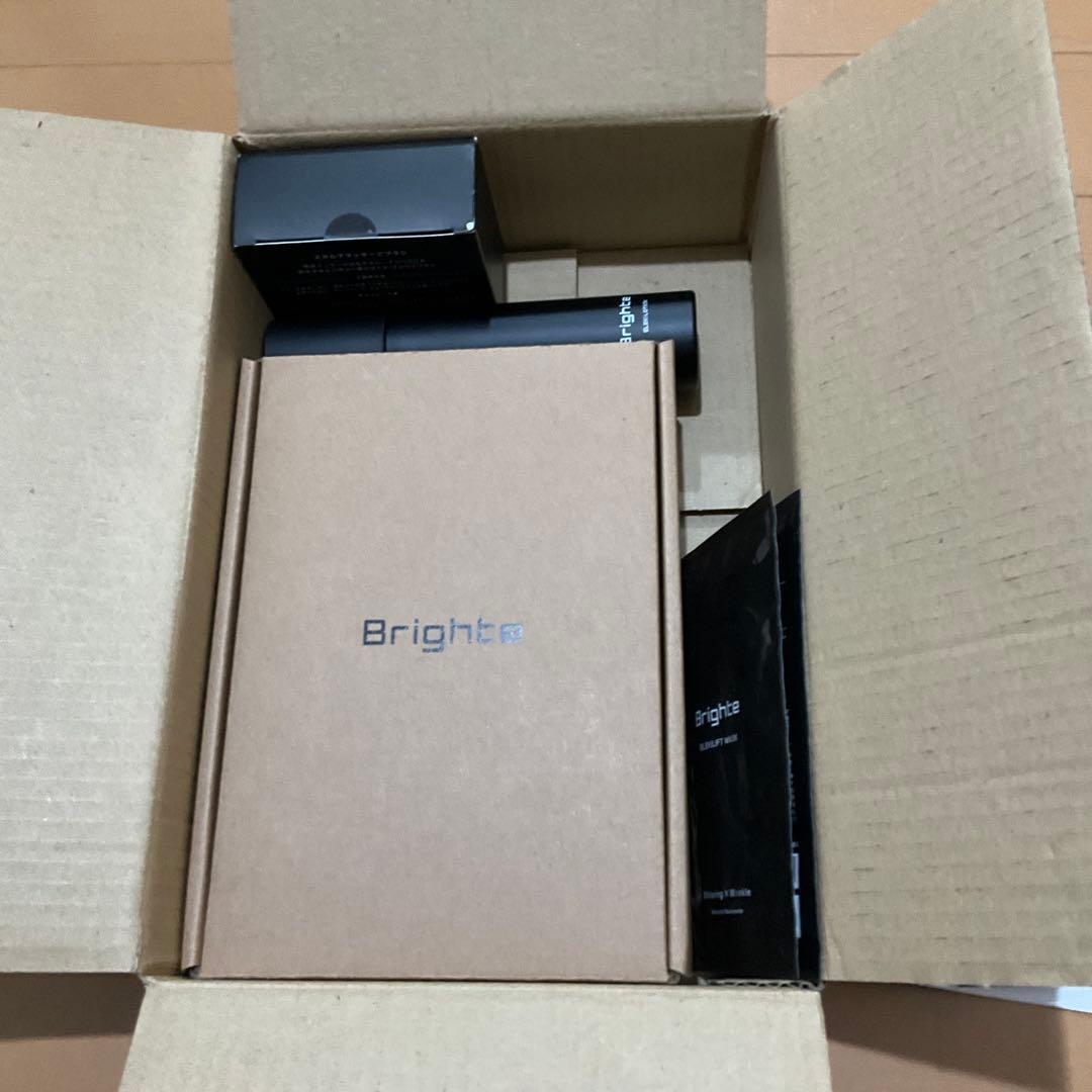 Brighte ELEKI BRUSH ローション・マスク・スカルプブラシ付き