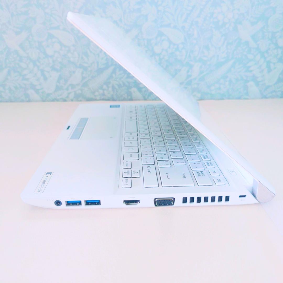 【すぐに使えるノートパソコン】白✨カメラ付✨大容量1TB✨Bluetooth