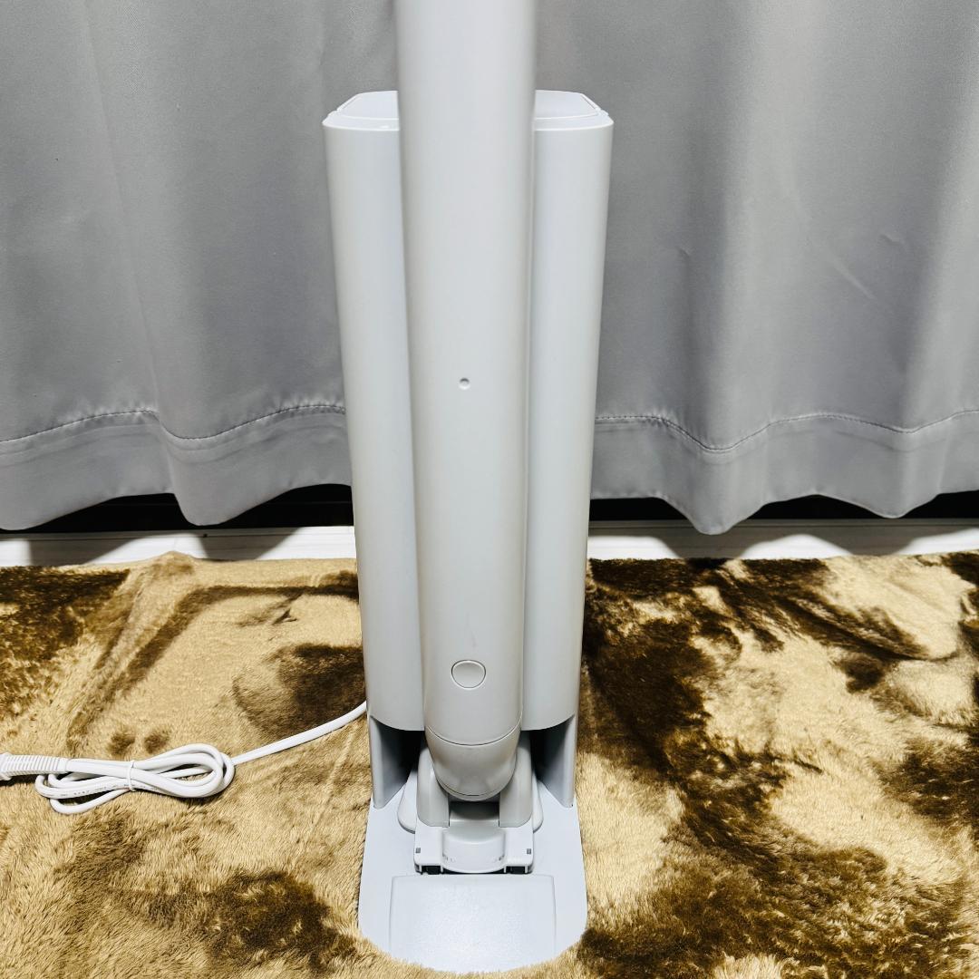 Panasonic パナソニック コードレス掃除機　MC-NS70F