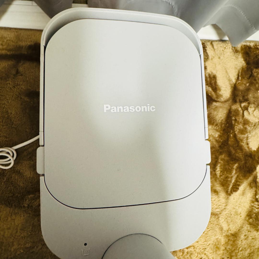 Panasonic パナソニック コードレス掃除機　MC-NS70F