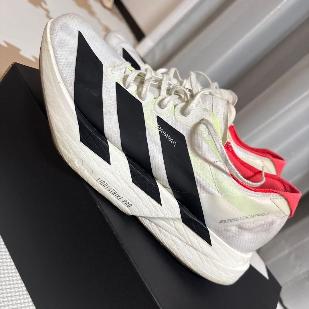 【値下げ中】アディオスプロ4 28.0 白×黒