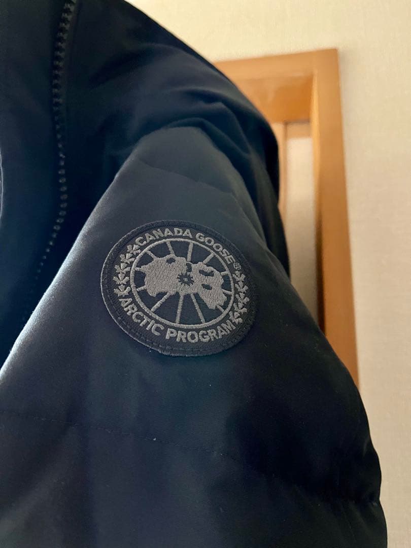 【美品】カナダグース ロスクレア 黒 ダウンジャケット M
