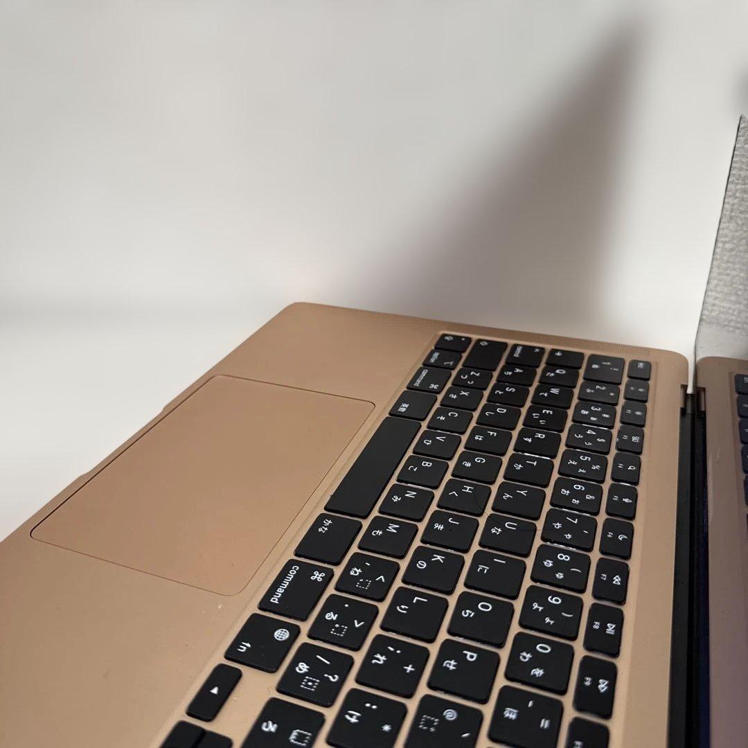 MacBook本体 Apple MacBook Air M1 8GB 256GB