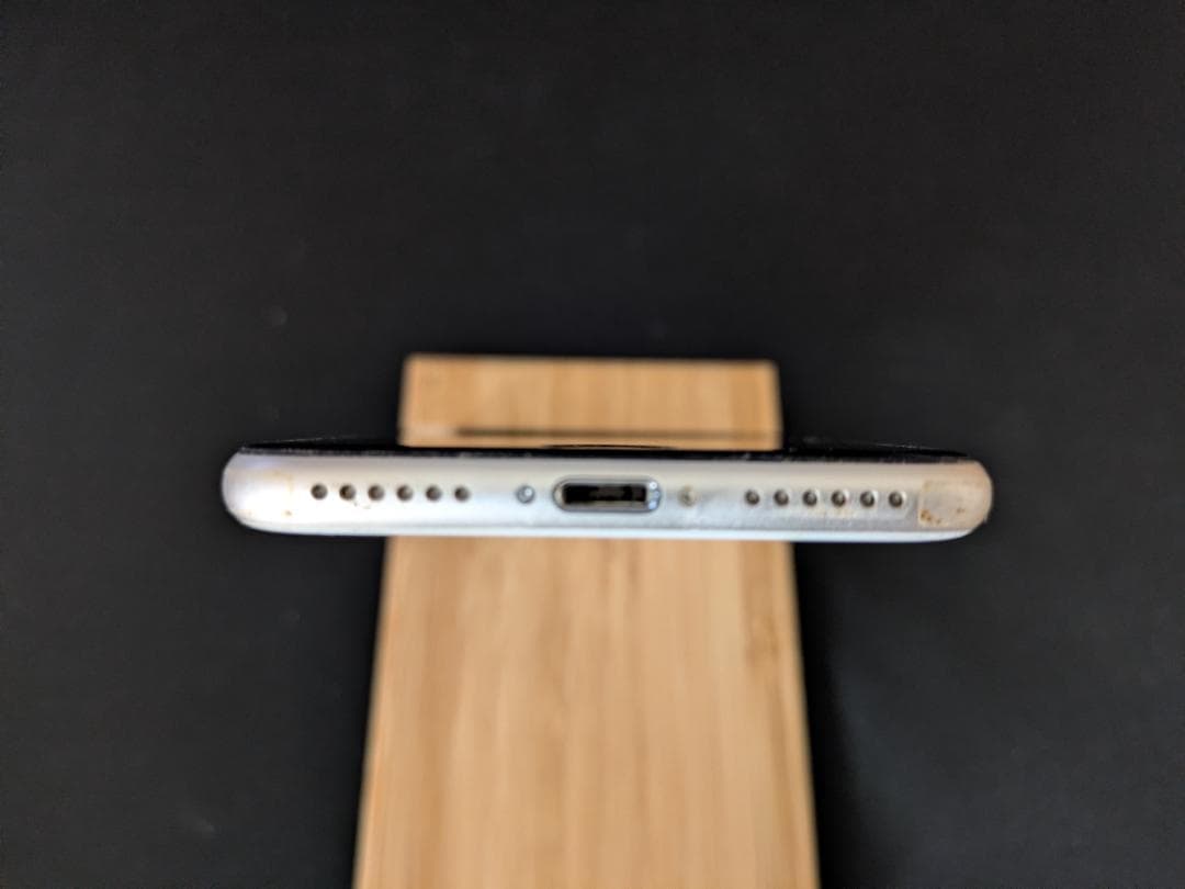 iPhone SE （第3世代）64GB SIMフリー ホワイト