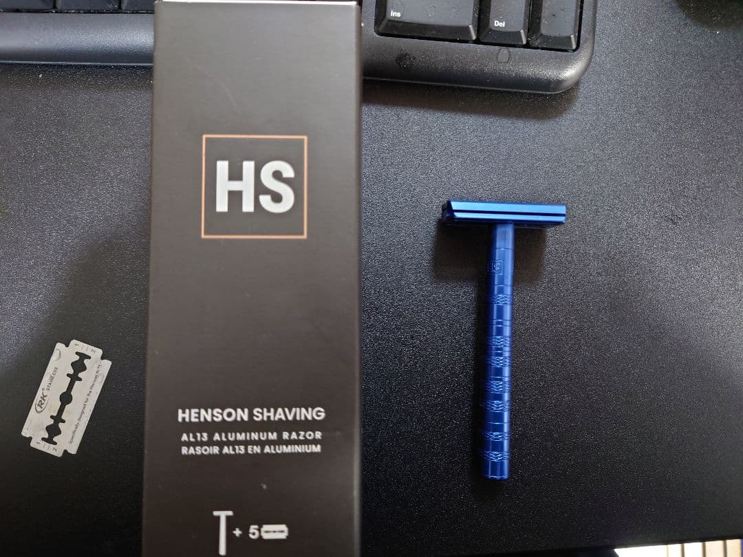 HENSON SHAVING ヘンソンシェービング 替刃4枚セット