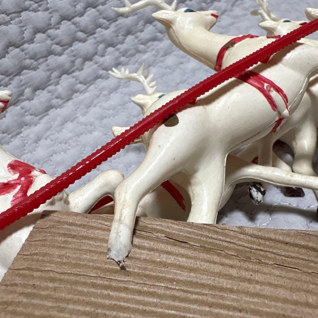 ヴィンテージXmasサンタクロースとトナカイのソリ