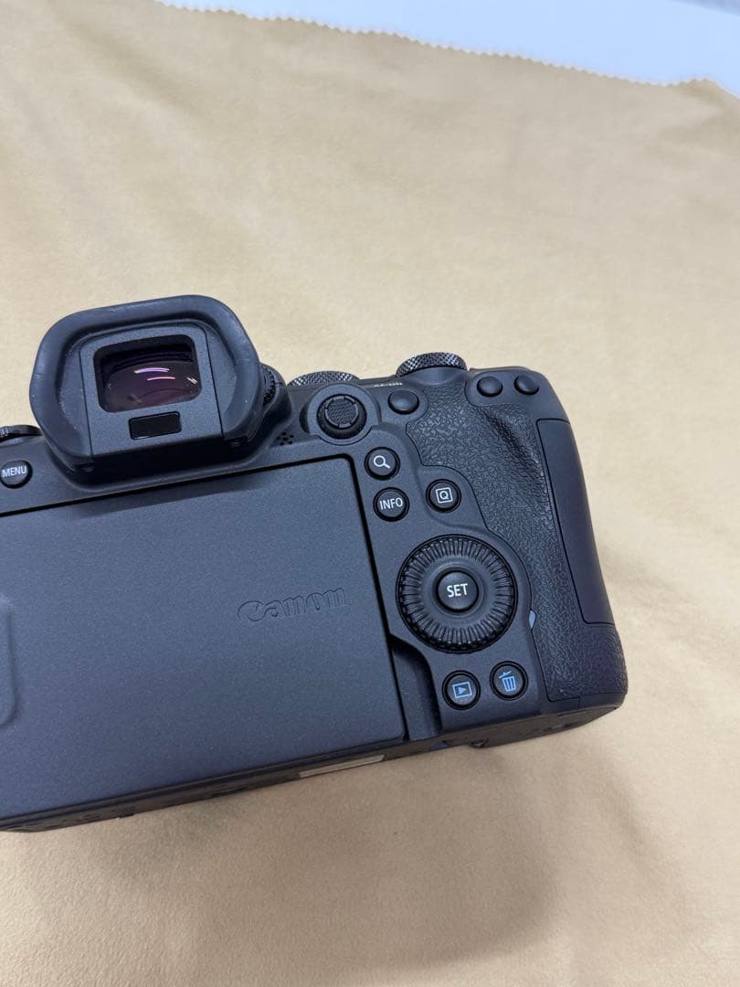 Canon EOS R6 ボディのみ　本体