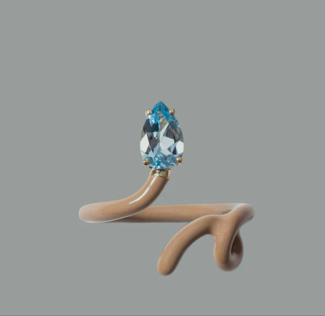 アクセサリー Baby Vine Tendril Ring - Warm Taupe