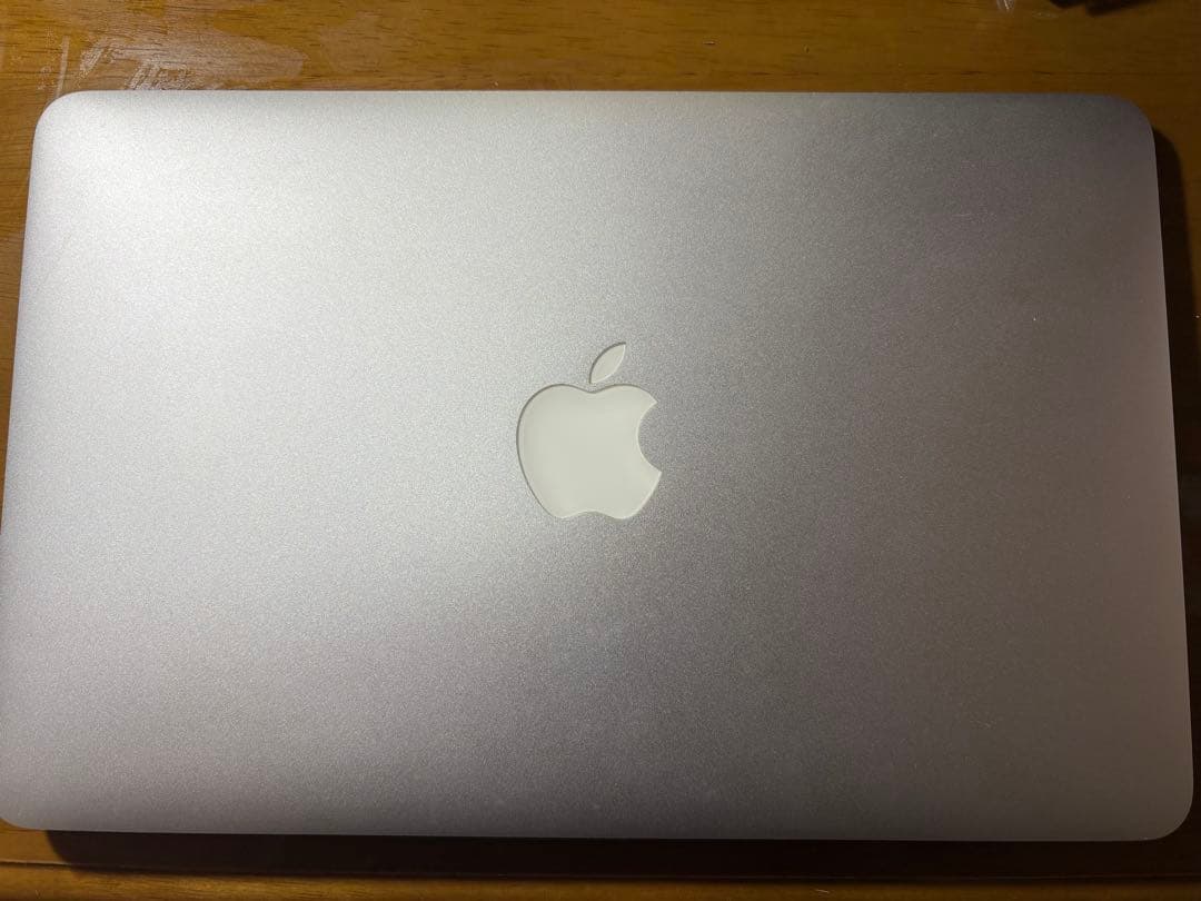 MacBook Air 11インチ　Early2014モデル　メモリ増設充電器付