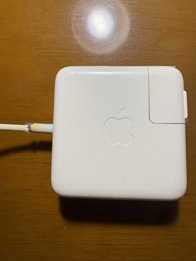 MacBook Air 11インチ　Early2014モデル　メモリ増設充電器付