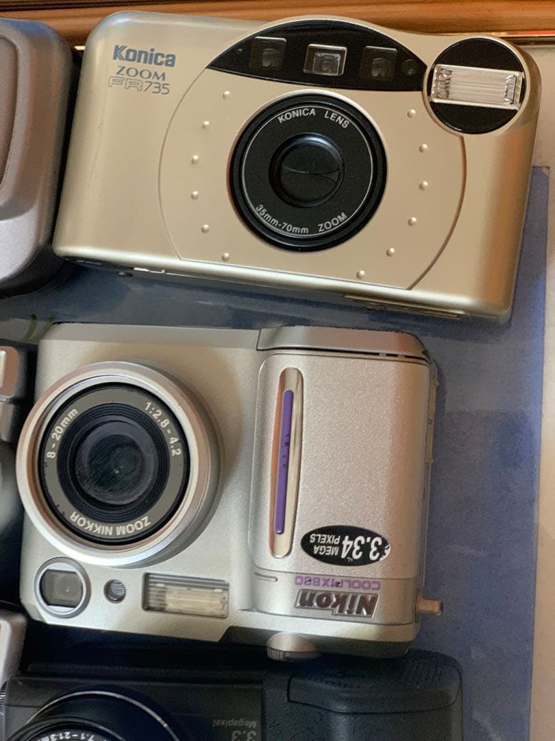 キヤノン、カシオ、ニコン、オリンパス、富士フイルムのカメラを大量販売