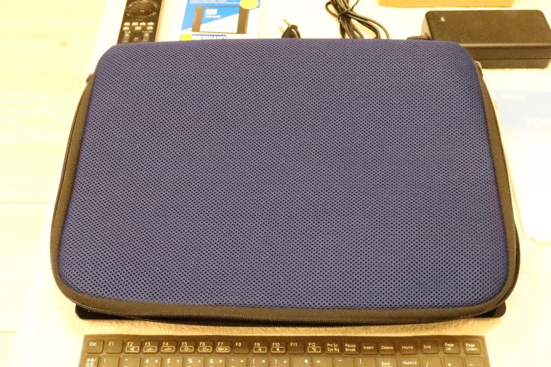 VAIO-F 2012春3Dモデル VPCF24AJ PCG-81313N 美品