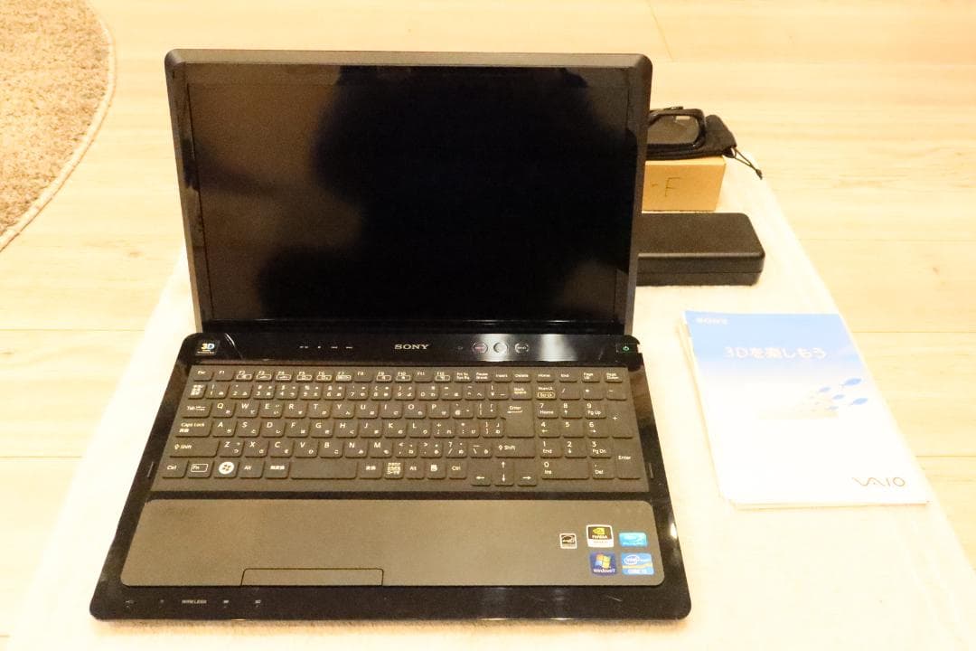 VAIO-F 2012春3Dモデル VPCF24AJ PCG-81313N 美品