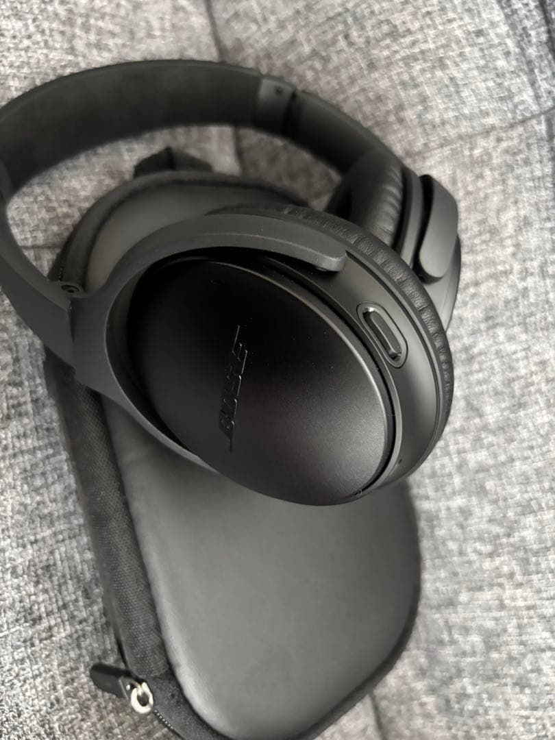 BOSE ワイヤレスヘッドフォン QuietComfort 35 II