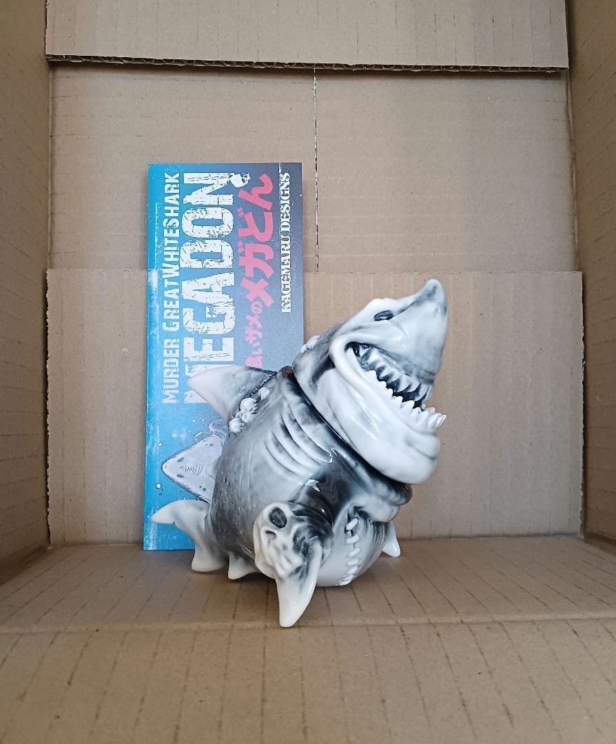 ケ*ソ様 カゲマルデザイン KAGEMARU DESIGNS メガどん ソフビ