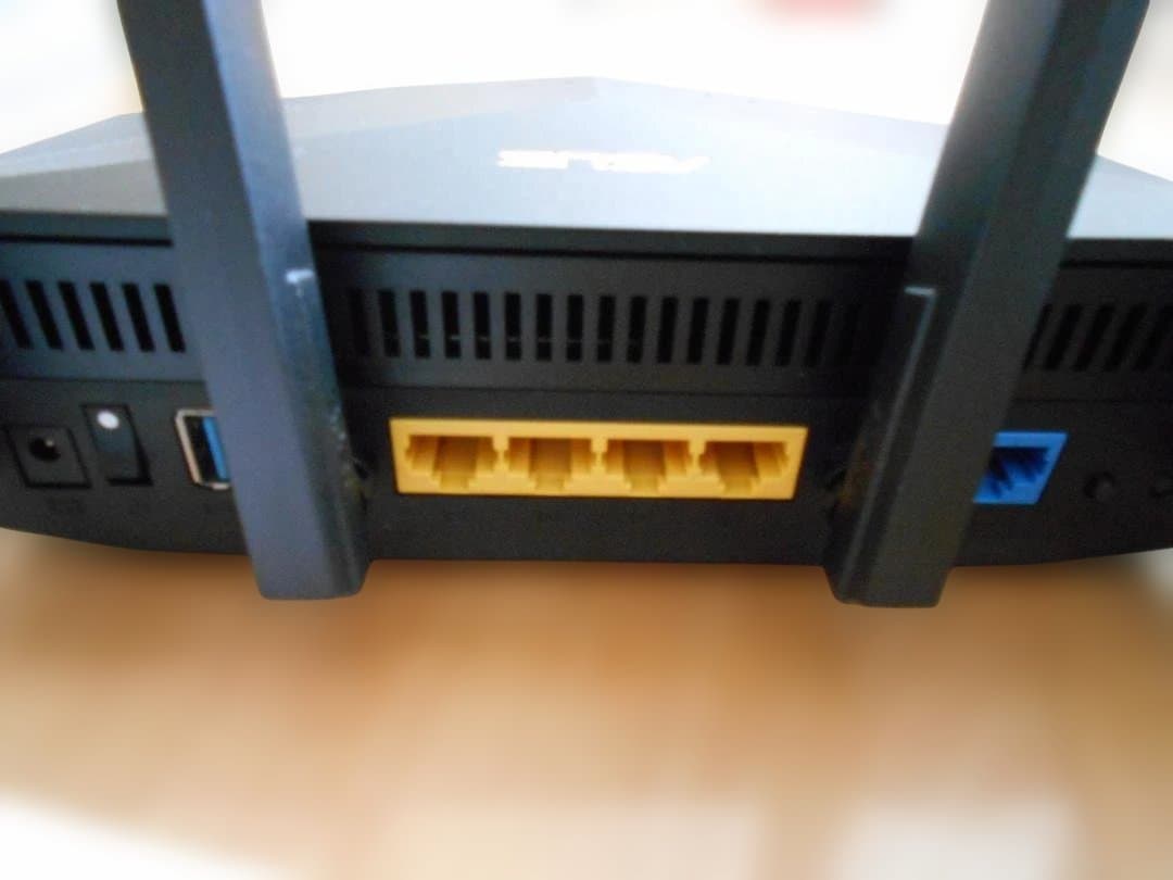 ＡＳＵＳ　ＬＡＮ(Ｗｉ-Ｆｉ)ルーター　ＲＴＡＸ-５４００