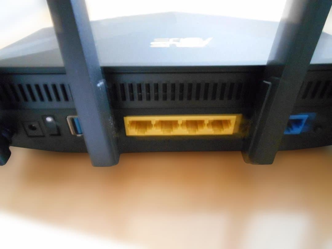 ＡＳＵＳ　ＬＡＮ(Ｗｉ-Ｆｉ)ルーター　ＲＴＡＸ-５４００