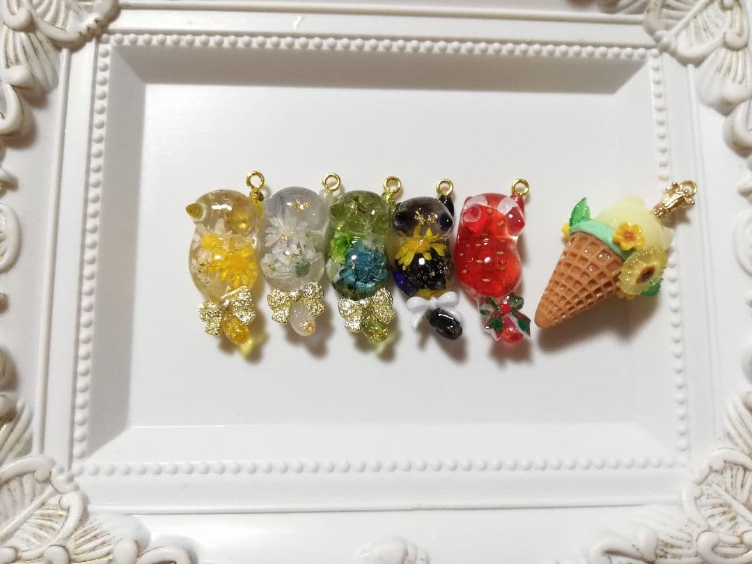 あず@発送や郵便受け確認は平日が多いですページ