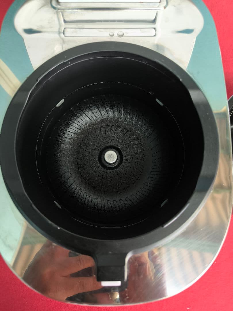 2023年製美品　シャープ IH炊飯器 3合 一人暮らし　KS-HF05B-W