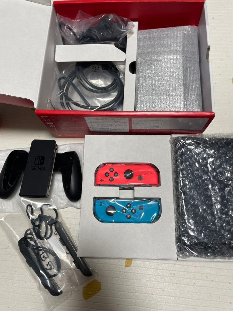 【美品】Nintendo Switch 本体 HAD-S-KABAH