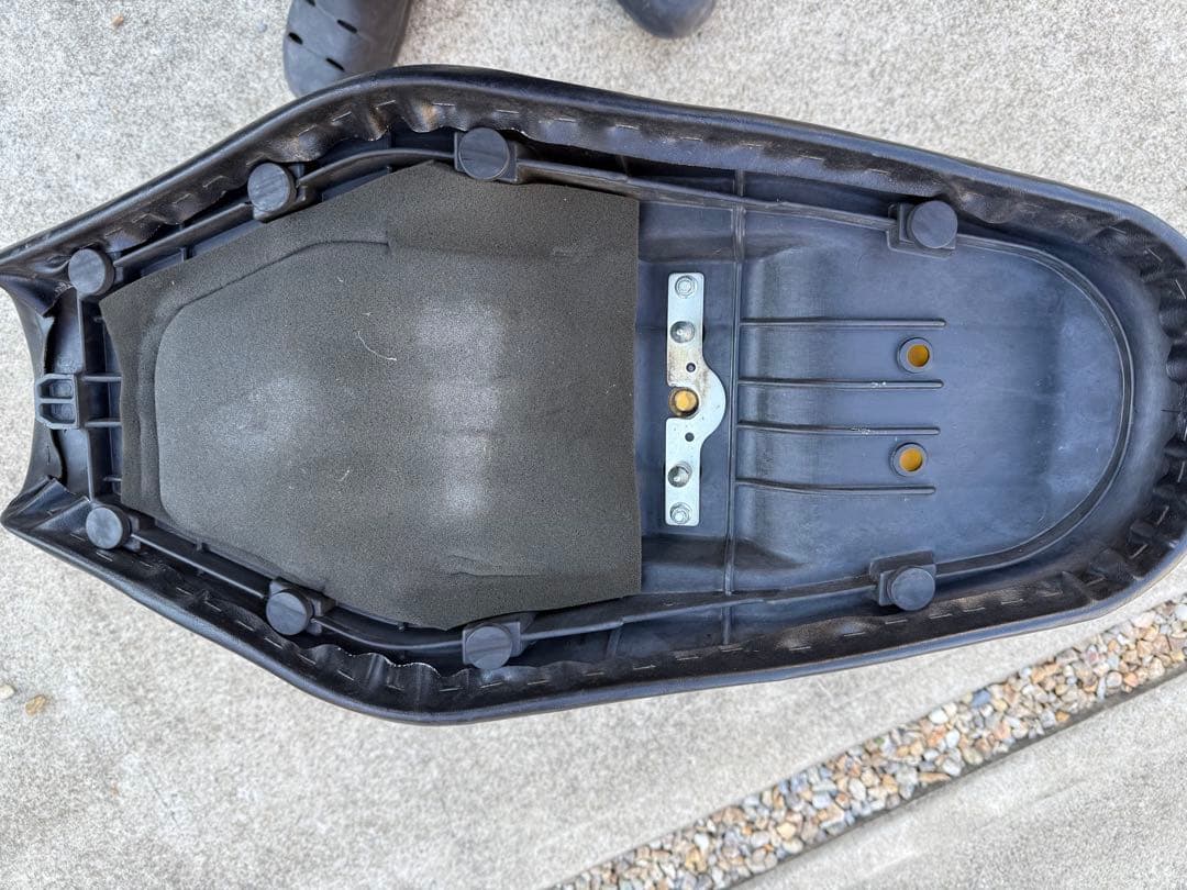 Ｗ６５０純正シート