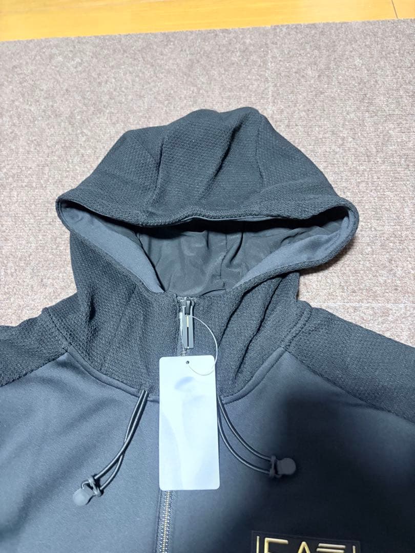 EA7 Emporio Armani フード付きスウェット　セットアップ