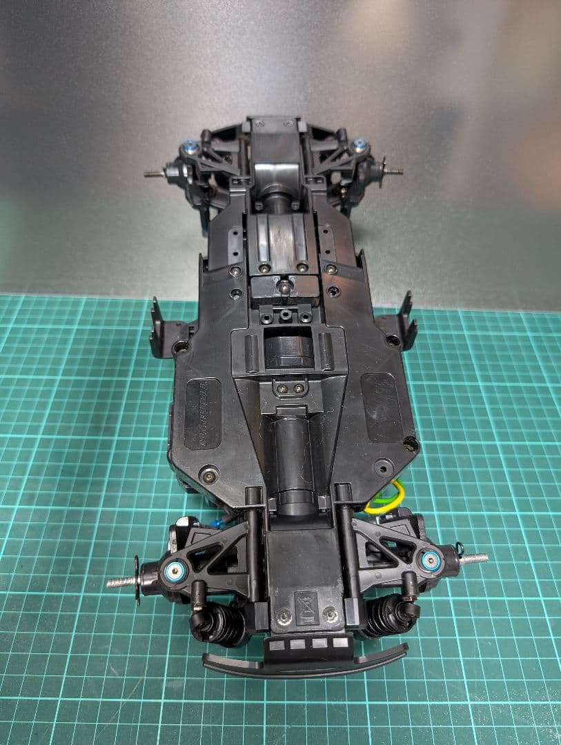 タミヤ MB-01 シャーシ