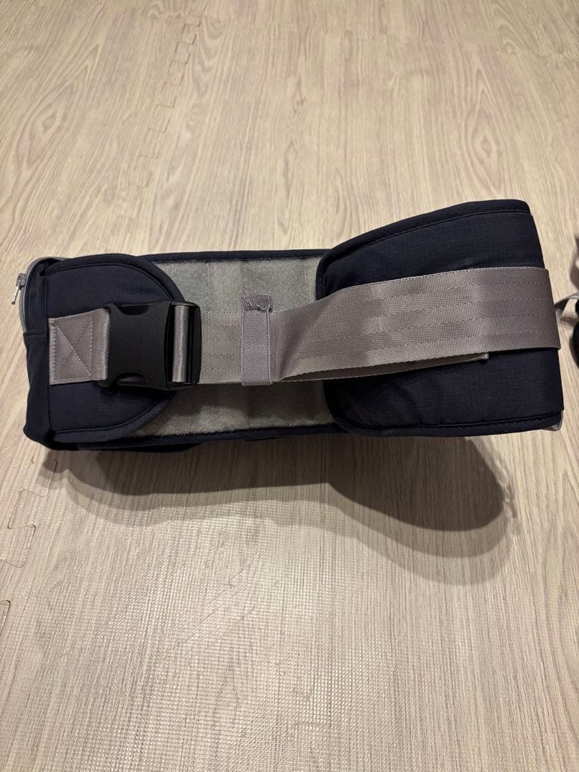 ミキハウス　ポグネー　抱っこ紐