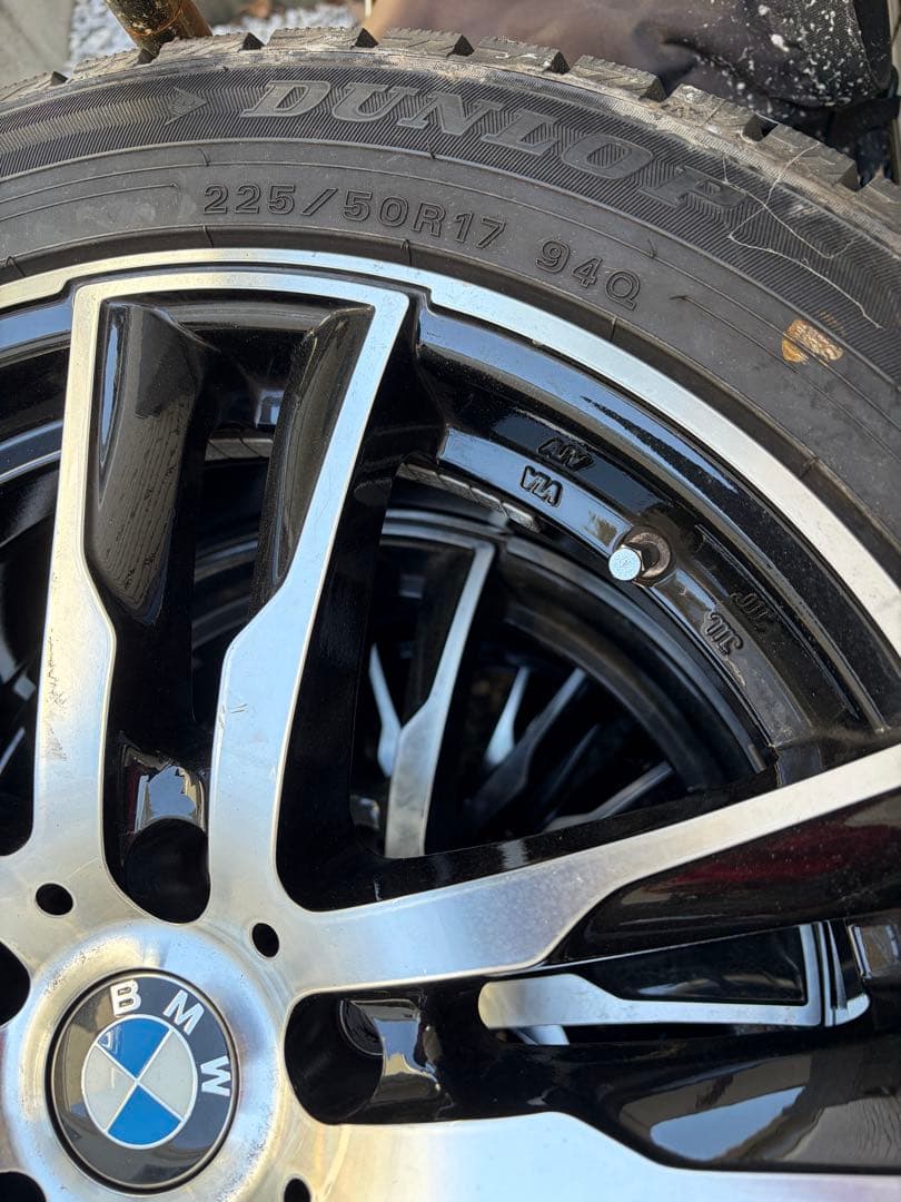  スタッドレスタイヤホイールセット DUNLOP 225/50R17