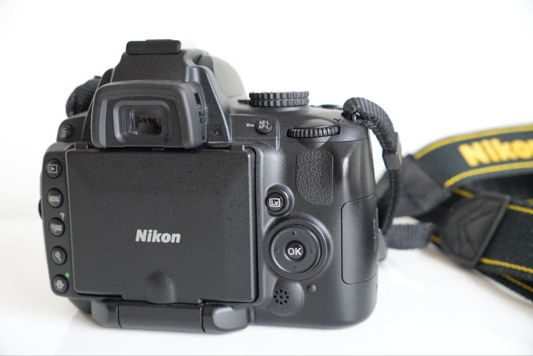 Nikon D5000 デジタル一眼レフカメラ 18-55 VR Kit
