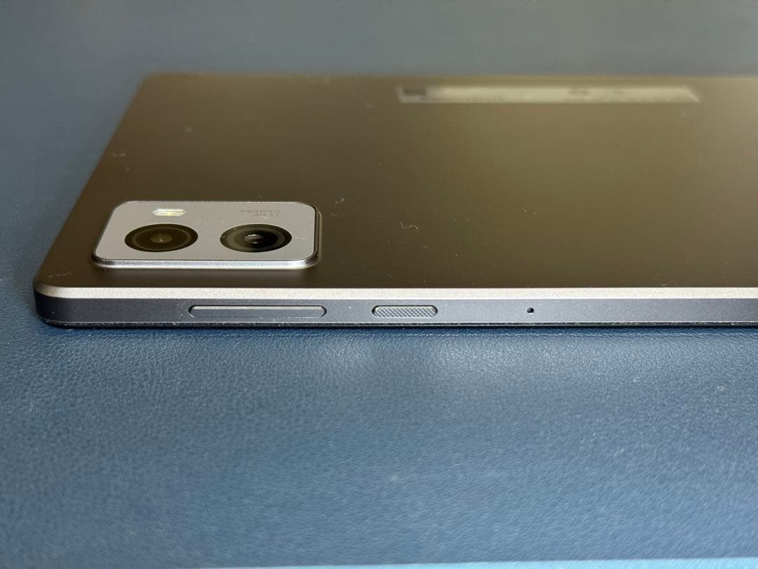 Lenovo LEGION Y700 2023 メモリ 16GB 512GB