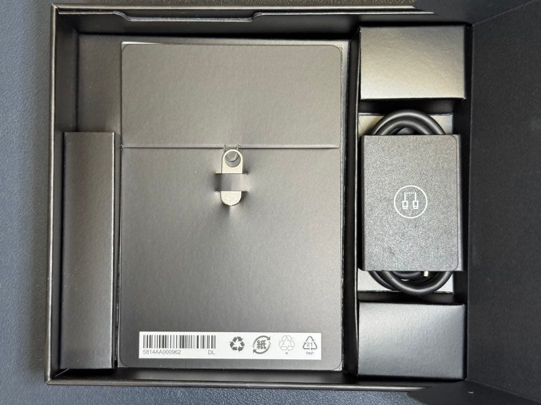 Lenovo LEGION Y700 2023 メモリ 16GB 512GB