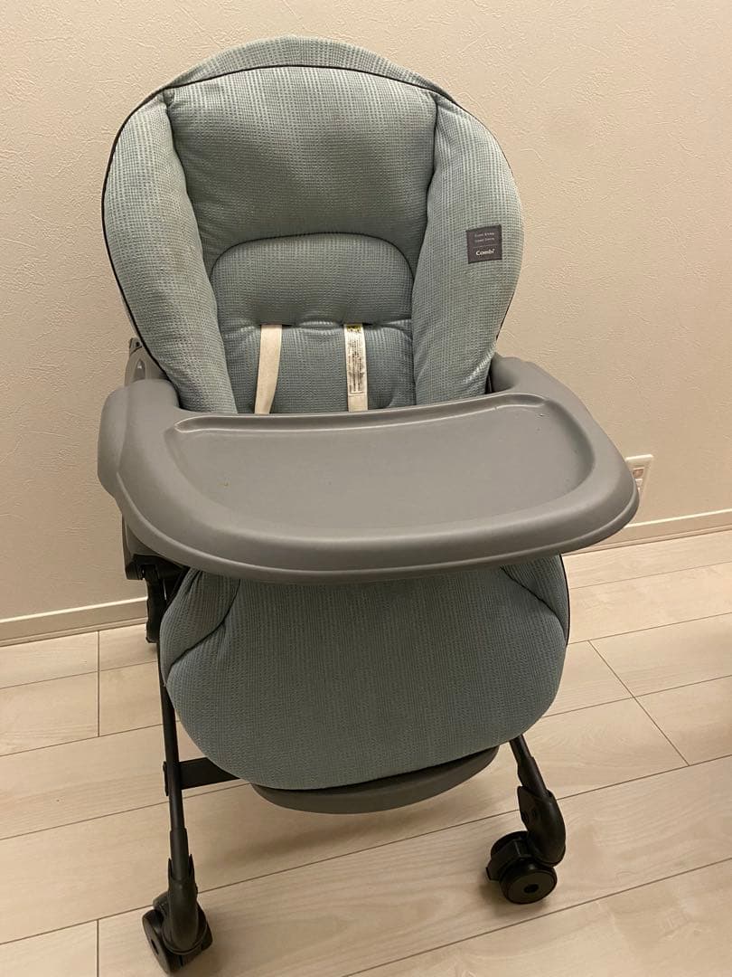 コンビ　スイングベッド&チェア