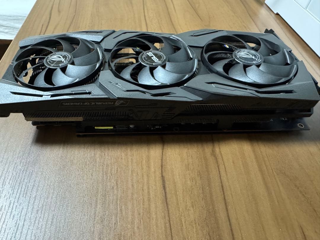 【ASUS】ROG-STRIX RX5700XT【GPU】