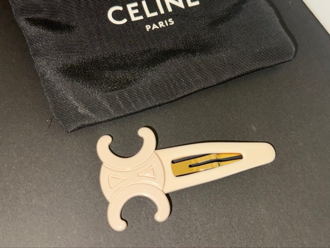 CELINE ラージ スナップ ヘアクリップ セリーヌ　ヘアピン アイボリー